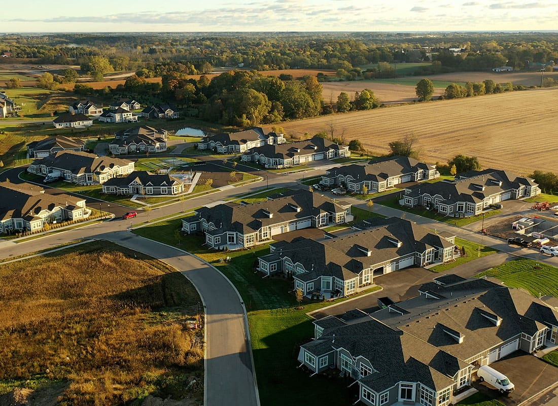 Anamosa, IA - Iowa homes on the horizon during the early morning